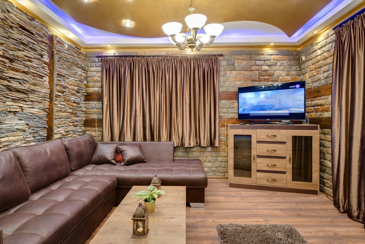 Unique Atmosphere With Golden Standard Design صوفيا المظهر الخارجي الصورة